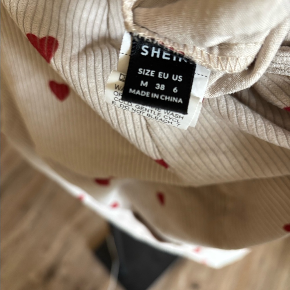 SHEIN Cream Top with Red Heart Accents - Picture 2 of 4